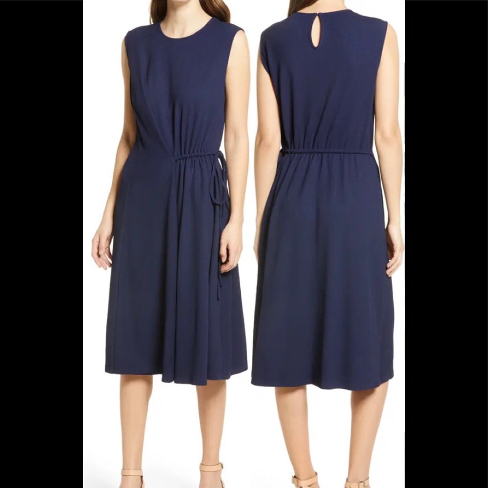 MAGGY LONDON Navy blue size 6 NWT